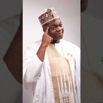 Cute Abiola Biography: Nigerian Comedian and Former Navy Officer Cute Abiola Biography: Nigerian Comedian and Former Navy Officer